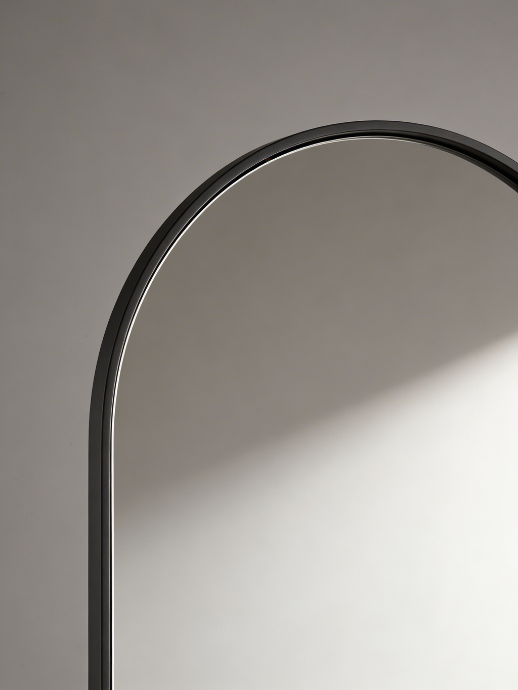 Maison Arch Floor Mirror – Black Frame